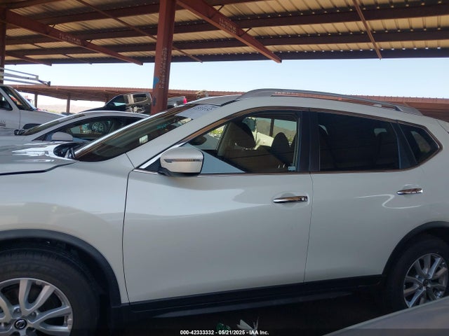 Nissan 2019 2019 JN8AT2MT2KW254860 Image 14