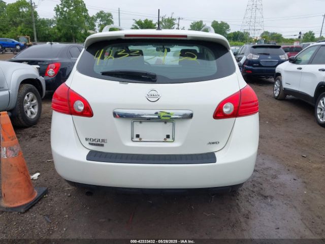 JN8AS5MV1EW711572 Nissan Rogue Select S