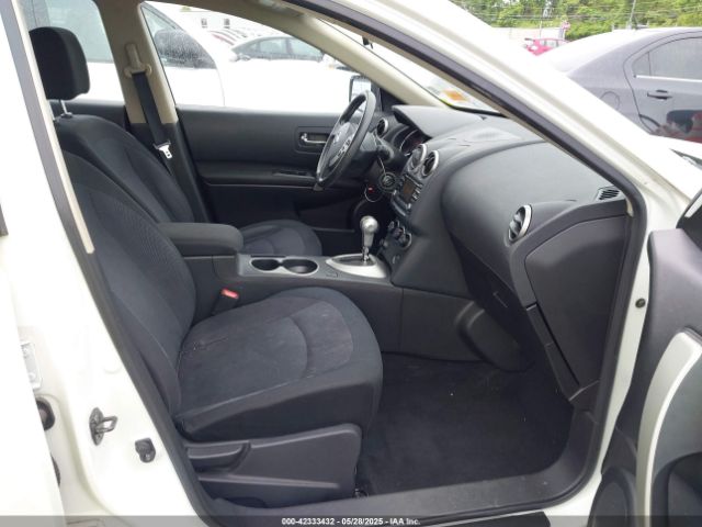 JN8AS5MV1EW711572 Nissan Rogue Select S
