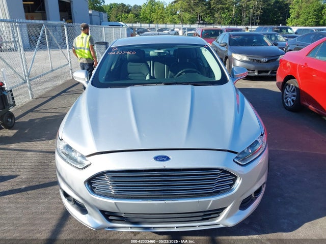 1FA6P0HD4G5119332 Ford FUSION SE