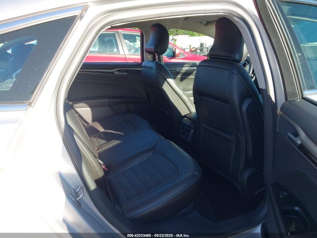 1FA6P0HD4G5119332 Ford FUSION SE