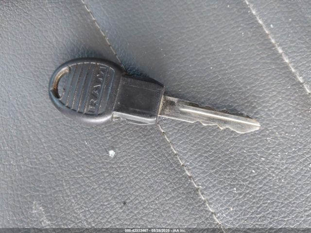 2016 RAM 1500 1C6RR6FG0GS243513 Photo 10