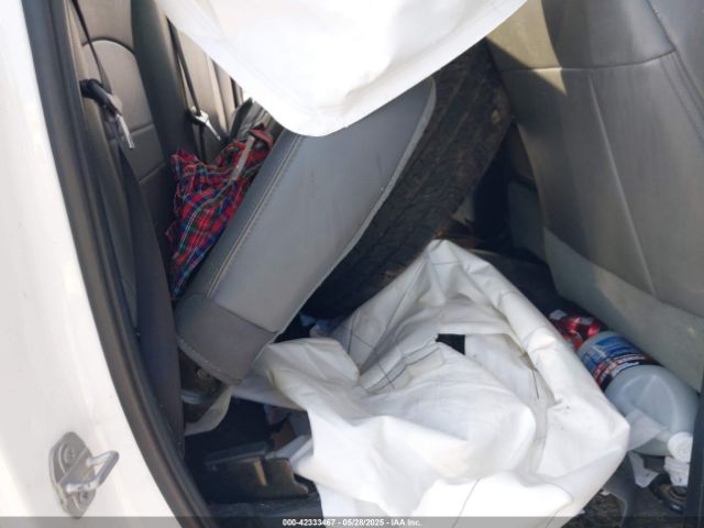 2016 RAM 1500 1C6RR6FG0GS243513 Photo 7