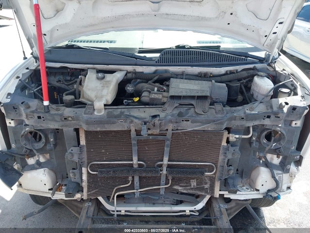 Chevrolet l20 2015 1GCWGGCF9F1229343 Image 10