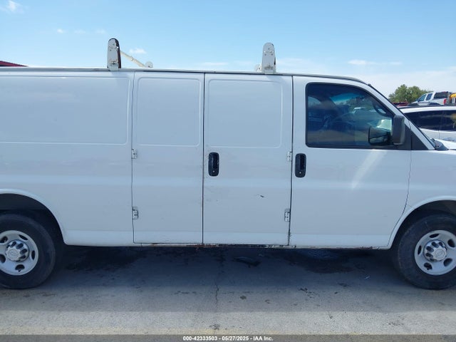 Chevrolet l20 2015 1GCWGGCF9F1229343 Image 13