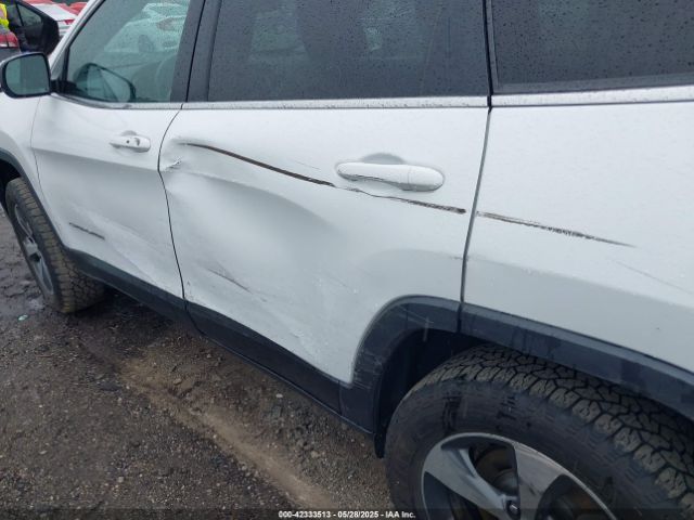 1C4PJMDN1KD180335 Jeep Cherokee Limited 4x4