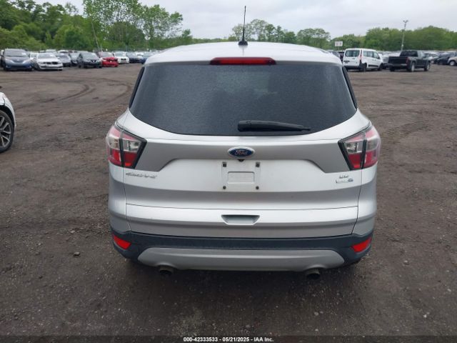 1FMCU9G90HUA74092 Ford ESCAPE SE
