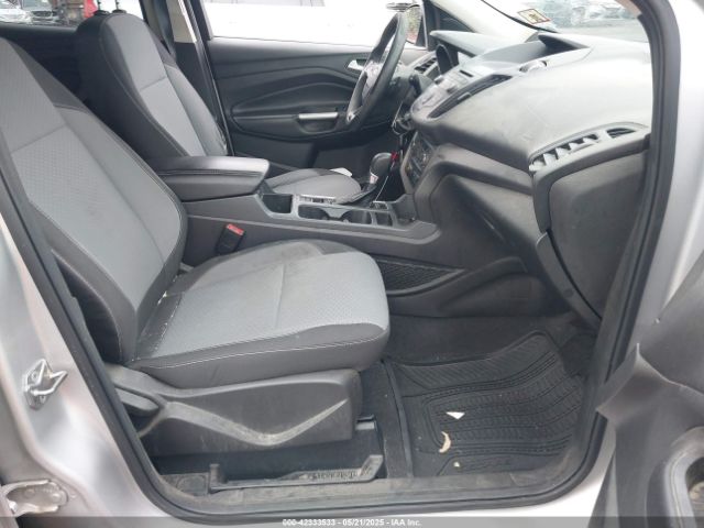 1FMCU9G90HUA74092 Ford ESCAPE SE