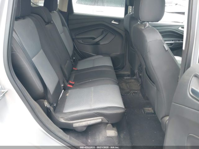 1FMCU9G90HUA74092 Ford ESCAPE SE