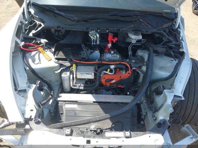 2023 TESLA MODEL Y 7SAYGDEE1PA191255 Photo 9