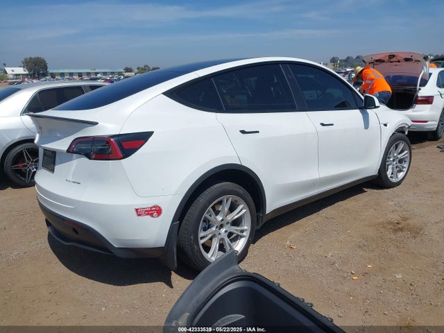 2023 TESLA MODEL Y 7SAYGDEE1PA191255 Photo 3