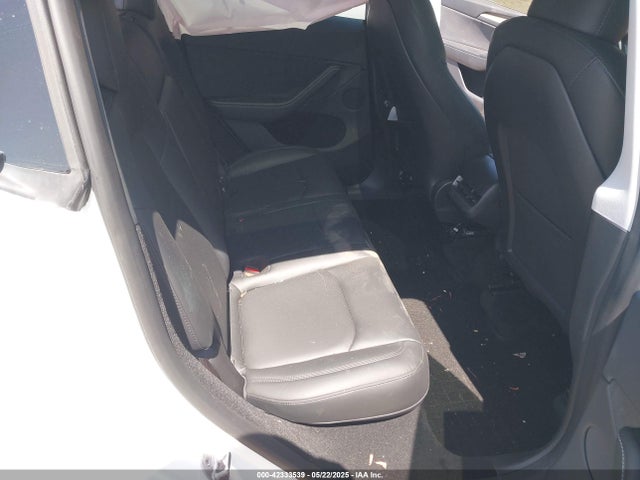 2023 TESLA MODEL Y 7SAYGDEE1PA191255 Photo 7
