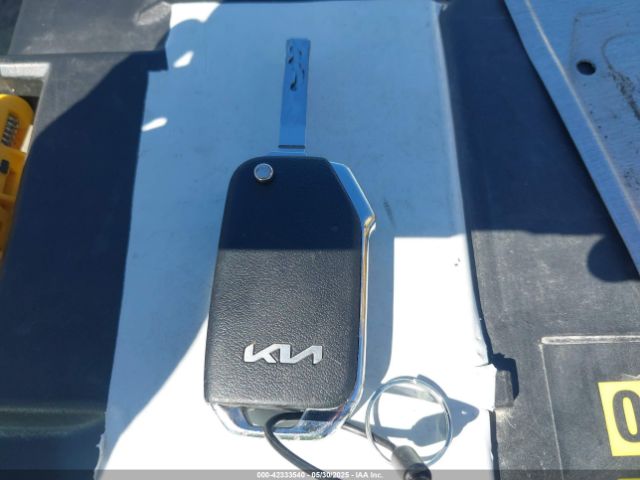 3KPF24AD3PE525875 KIA Forte Lxs