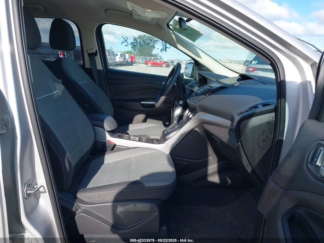 1FMCU9GX8FUB61637 Ford ESCAPE SE