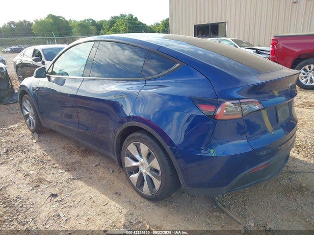 2022 TESLA MODEL Y 7SAYGDEE0NF429399 Photo 2