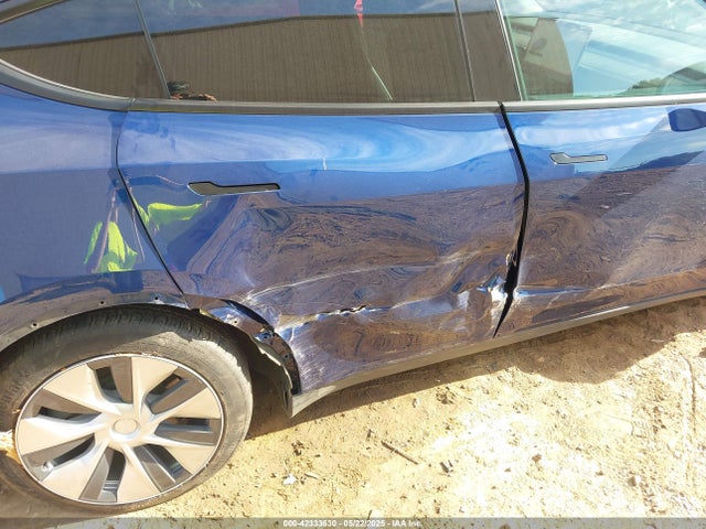 2022 TESLA MODEL Y 7SAYGDEE0NF429399 Photo 5