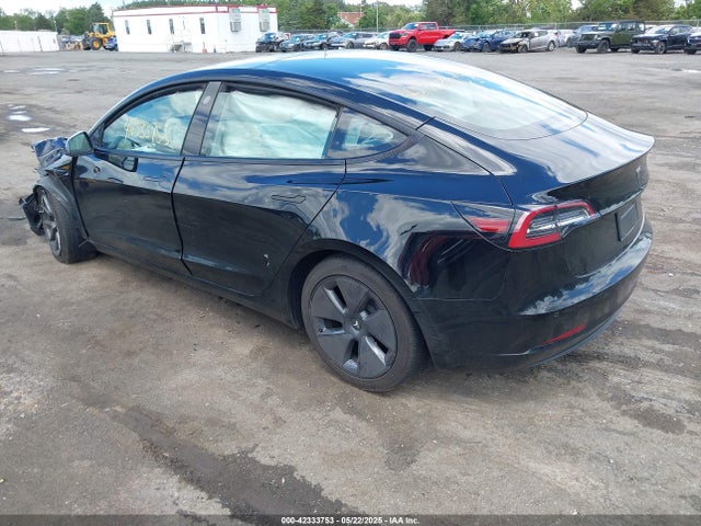 Tesla 2022 2022 5YJ3E1EB4NF120875 Image 3