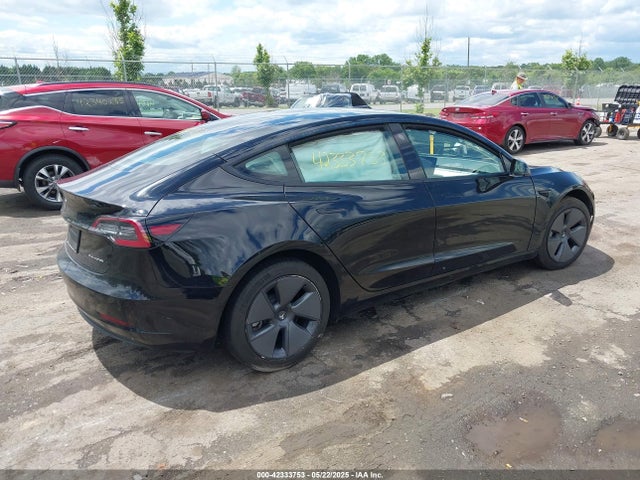 Tesla 2022 2022 5YJ3E1EB4NF120875 Image 4