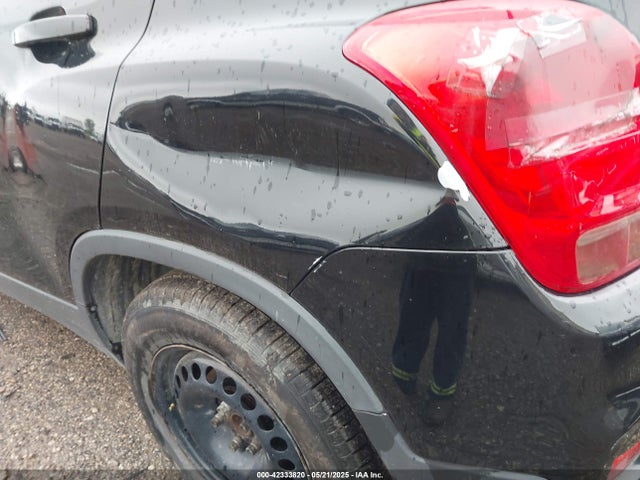 3GNCJKSB5HL260050 Chevrolet TRAX LS