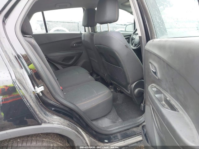3GNCJKSB5HL260050 Chevrolet TRAX LS