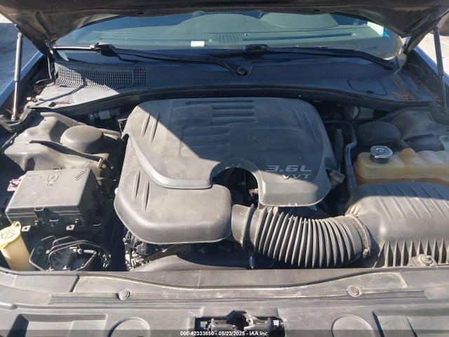 Chrysler 300 2016 2C3CCAEG0GH190330 Image 10