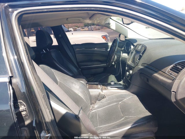 Chrysler 300 2016 2C3CCAEG0GH190330 Image 5