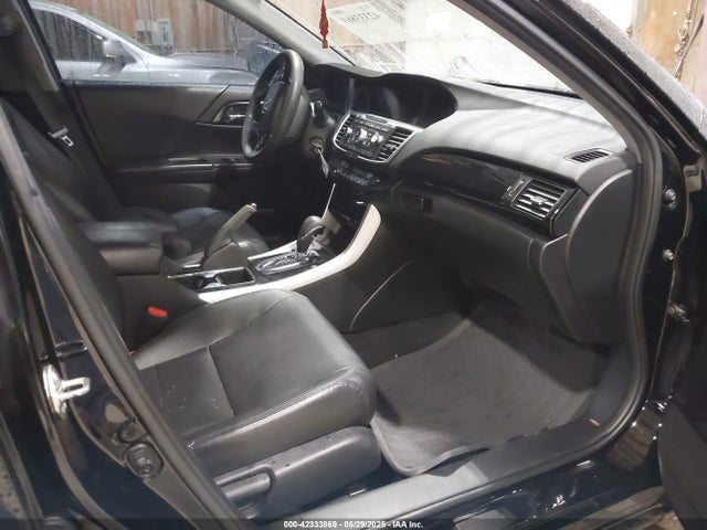 1HGCR2F30GA041945 Honda ACCORD LX
