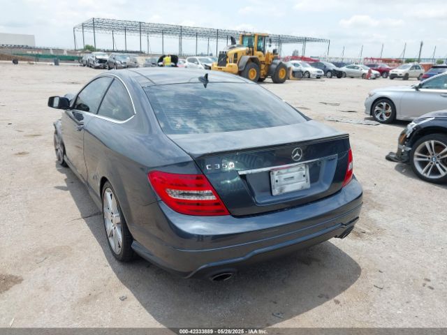 2013 MERCEDES-BENZ C 350 WDDGJ5HB9DG152280 Photo 2
