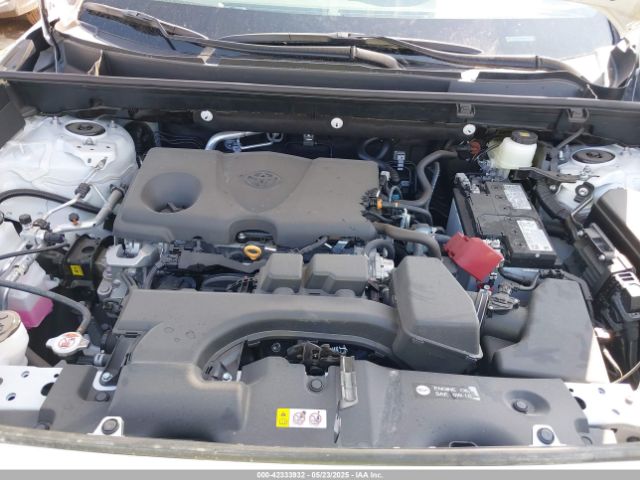 2T3F1RFV5SW527044 Toyota RAV4 LE