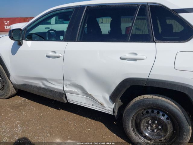 2T3F1RFV5SW527044 Toyota RAV4 LE