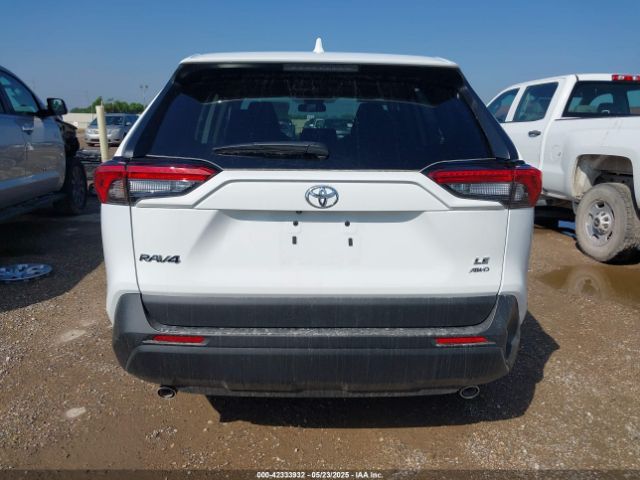 2T3F1RFV5SW527044 Toyota RAV4 LE
