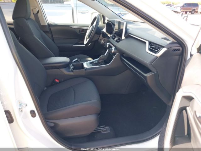 2T3F1RFV5SW527044 Toyota RAV4 LE