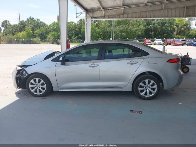 5YFB4MDE3RP153470 Toyota COROLLA LE