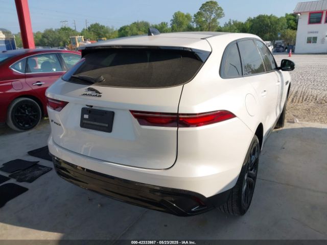 2023 JAGUAR F-PACE SADCJ2EX8PA708744 Photo 3