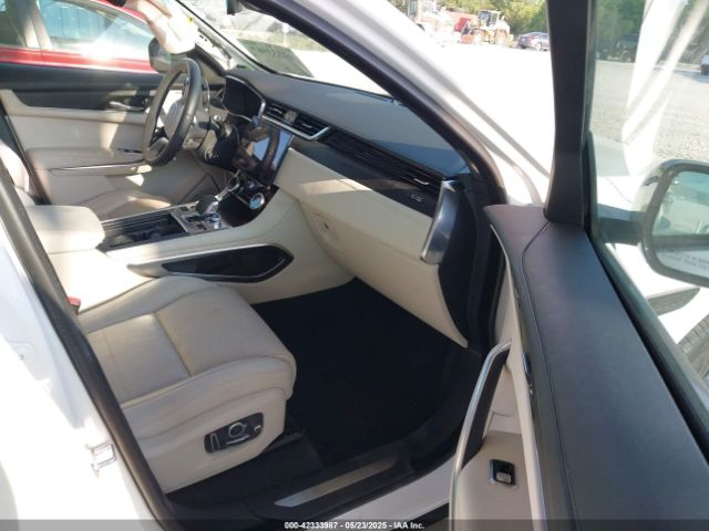 2023 JAGUAR F-PACE SADCJ2EX8PA708744 Photo 4