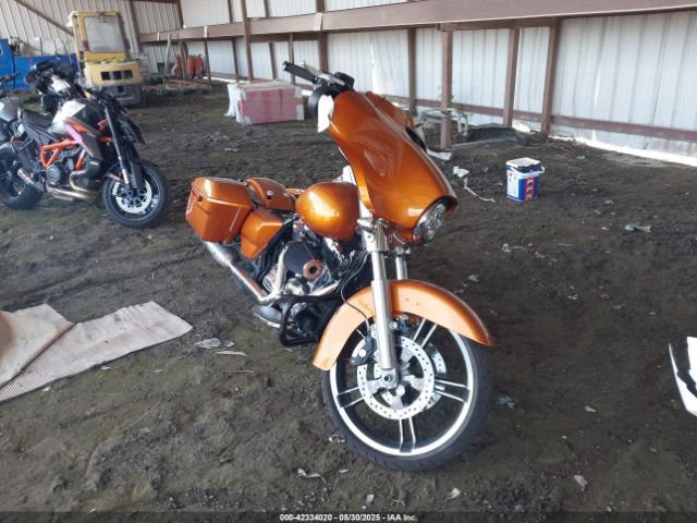2014 HARLEY-DAVIDSON FLHX 1HD1KBM12EB702389