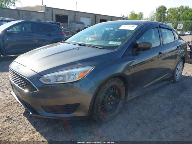 1FADP3F20JL254076 Ford FOCUS SE
