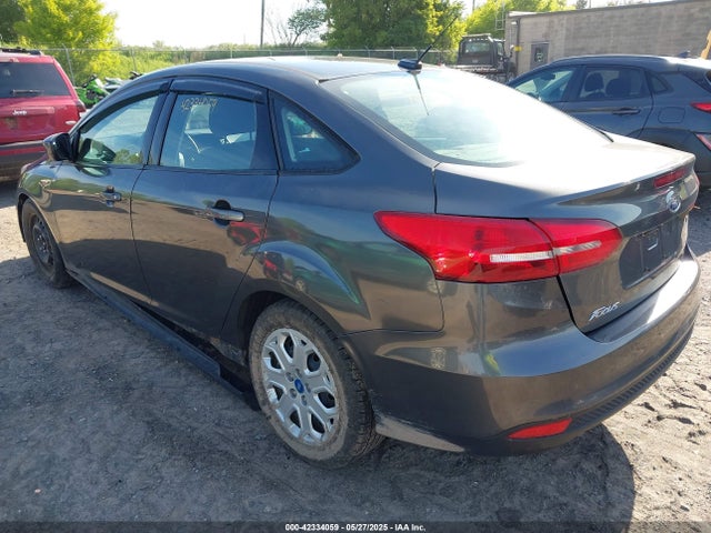 1FADP3F20JL254076 Ford FOCUS SE