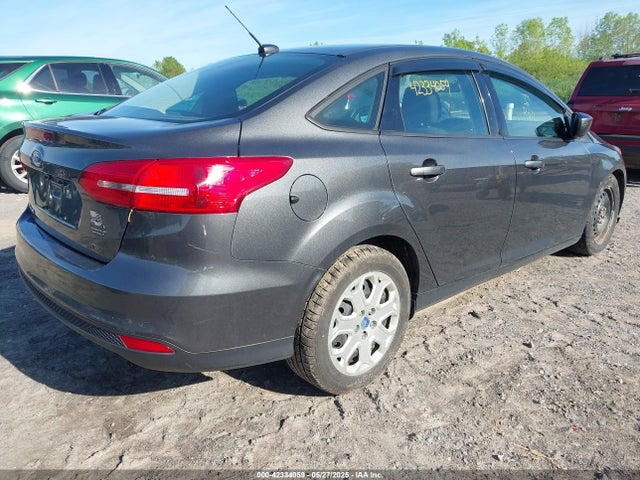 1FADP3F20JL254076 Ford FOCUS SE