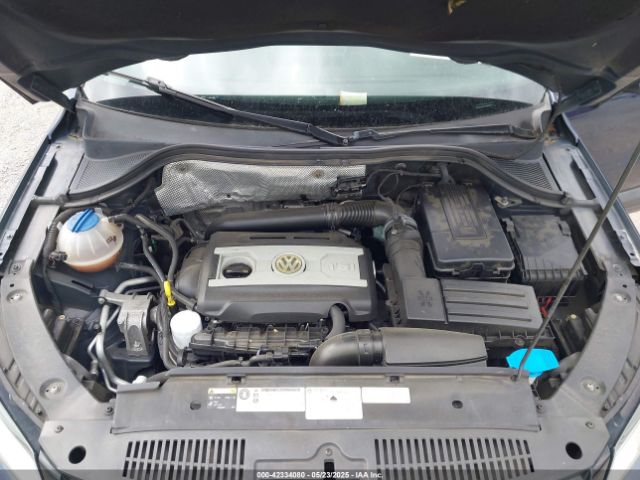 WVGAV7AX7FW524211 Volkswagen TIGUAN S