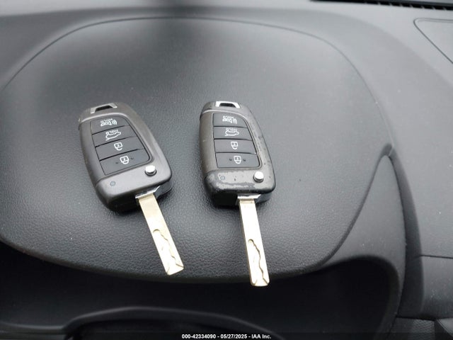KM8K12AAXMU646441 Hyundai Kona Se