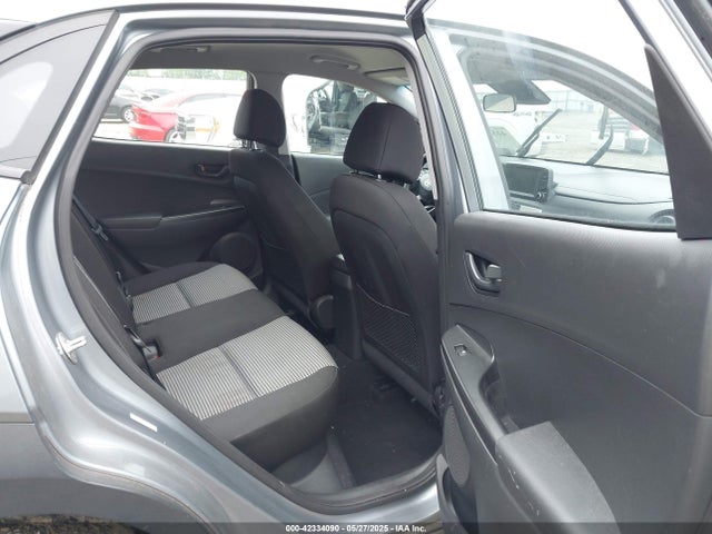 KM8K12AAXMU646441 Hyundai Kona Se