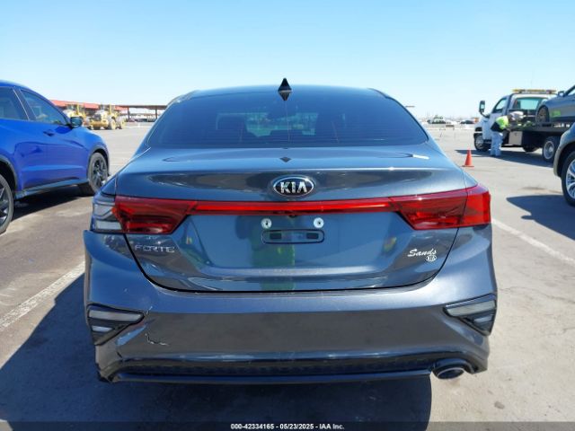 3KPF24AD8ME361843 KIA Forte Lxs