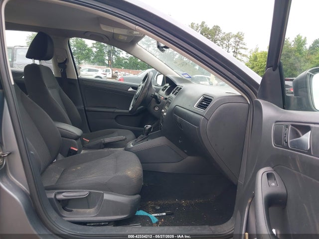 3VW2K7AJ2EM313510 Volkswagen Jetta 2.0l S