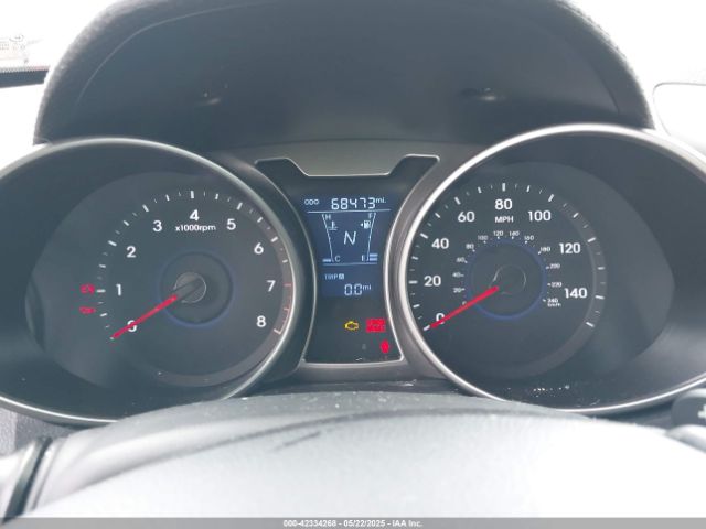 KMHTC6AD6EU217282 Hyundai Veloster Base W/black