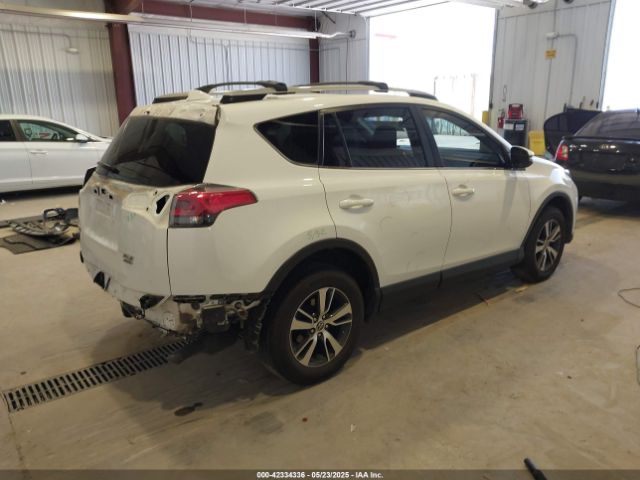JTMRFREV6JD234720 Toyota Rav4 Xle