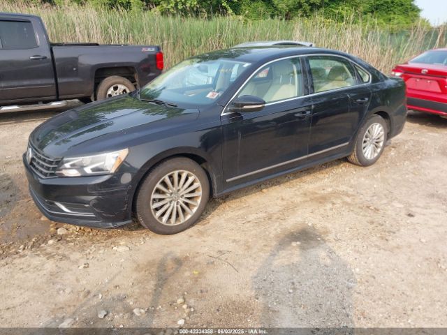 2017 VOLKSWAGEN PASSAT 1VWBT7A39HC032213 Photo 1