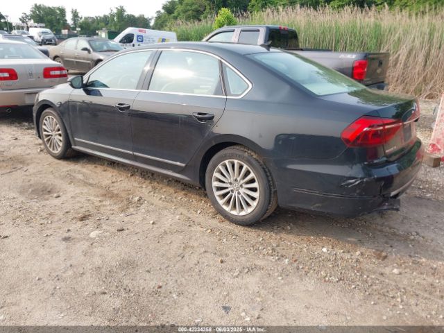 2017 VOLKSWAGEN PASSAT 1VWBT7A39HC032213 Photo 2