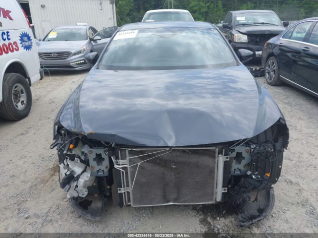 JM1BPBLM5R1709609 Mazda Mazda3 Hatchback 2.5 S Carbon Edition