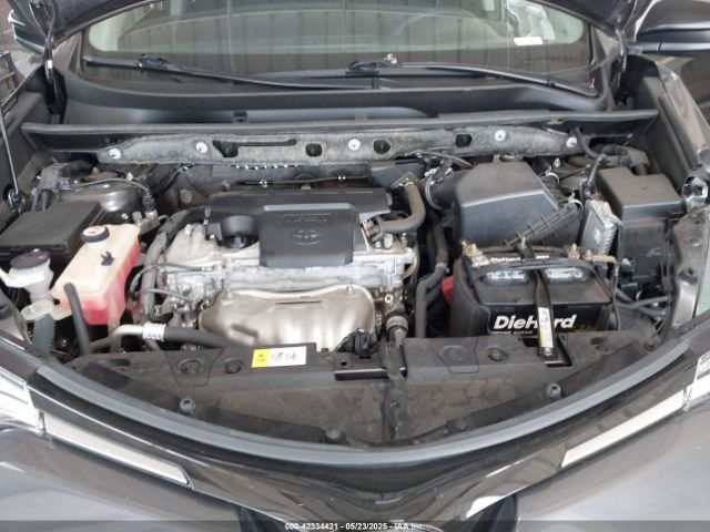 JTMZFREV8JJ728725 Toyota RAV4 LE